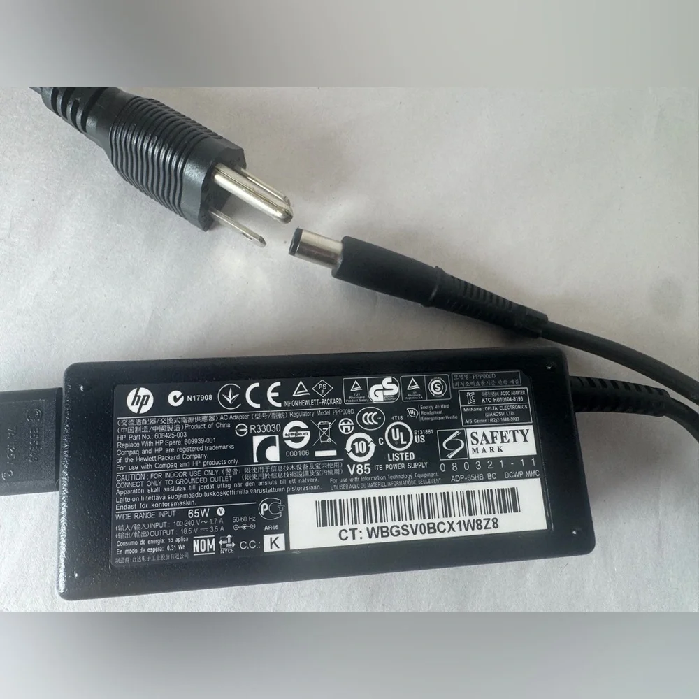 ORIGINAL HP AC ADAPTER 608425-003. Used Untested. 